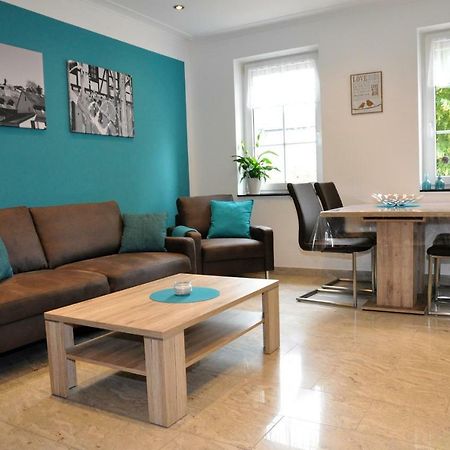 הופהיים אם טאונוס Apartmenthaus Am Zimmerplatz מראה חיצוני תמונה