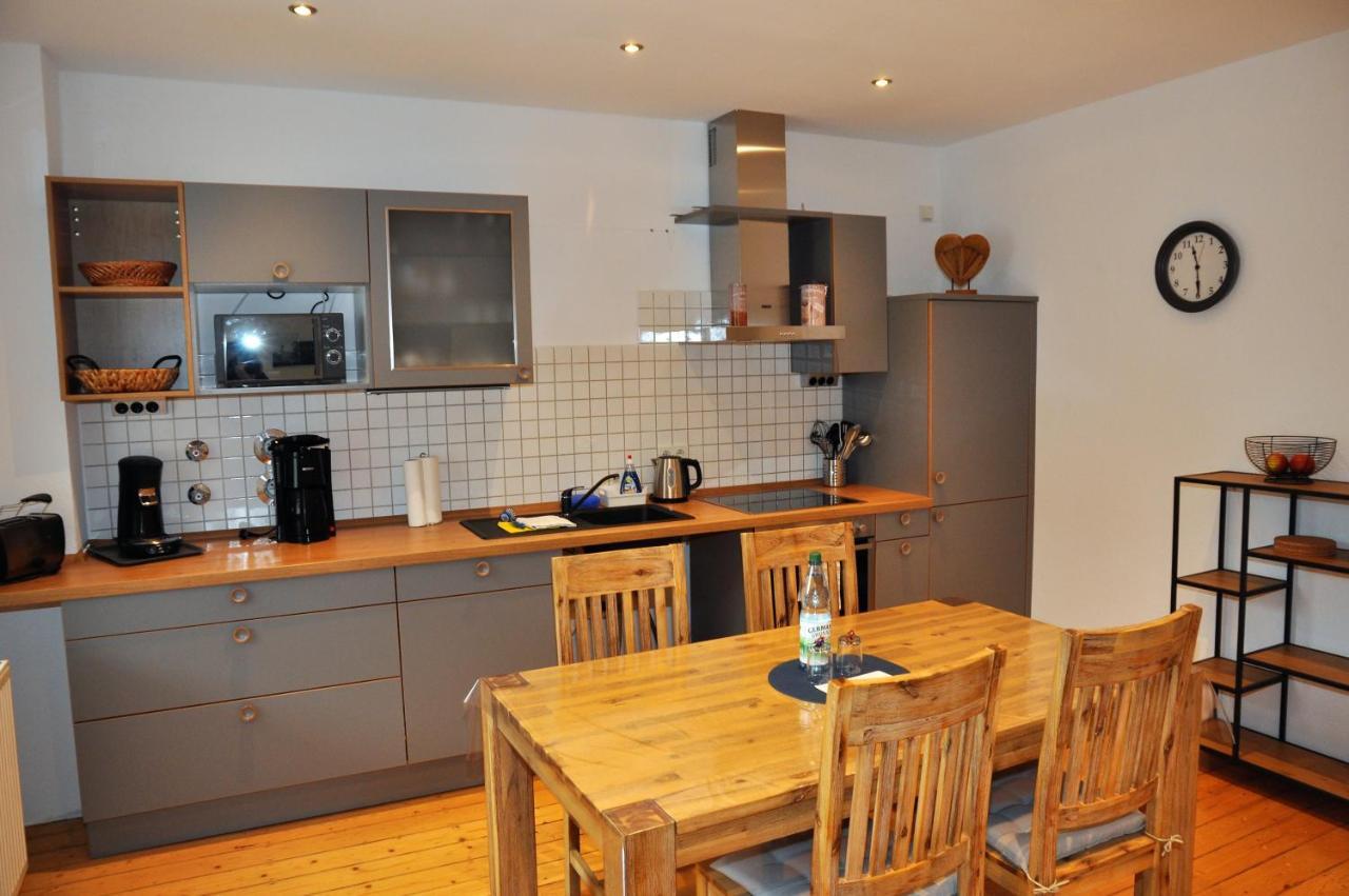 הופהיים אם טאונוס Apartmenthaus Am Zimmerplatz מראה חיצוני תמונה