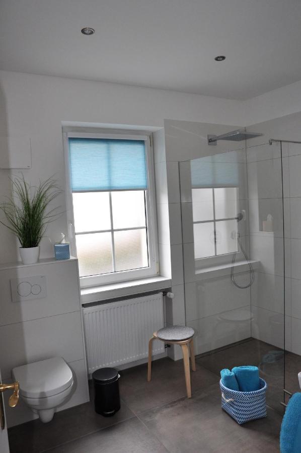 הופהיים אם טאונוס Apartmenthaus Am Zimmerplatz מראה חיצוני תמונה